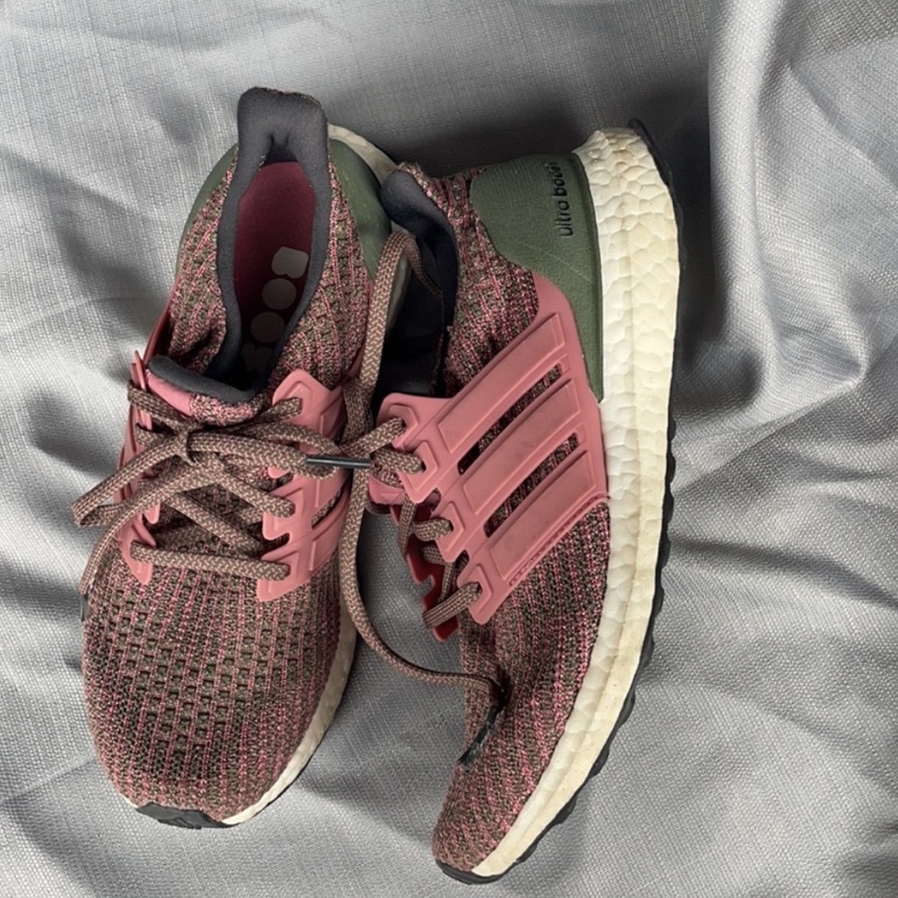 Adidas ULTRABOOST Athletic shoe. Size 7.